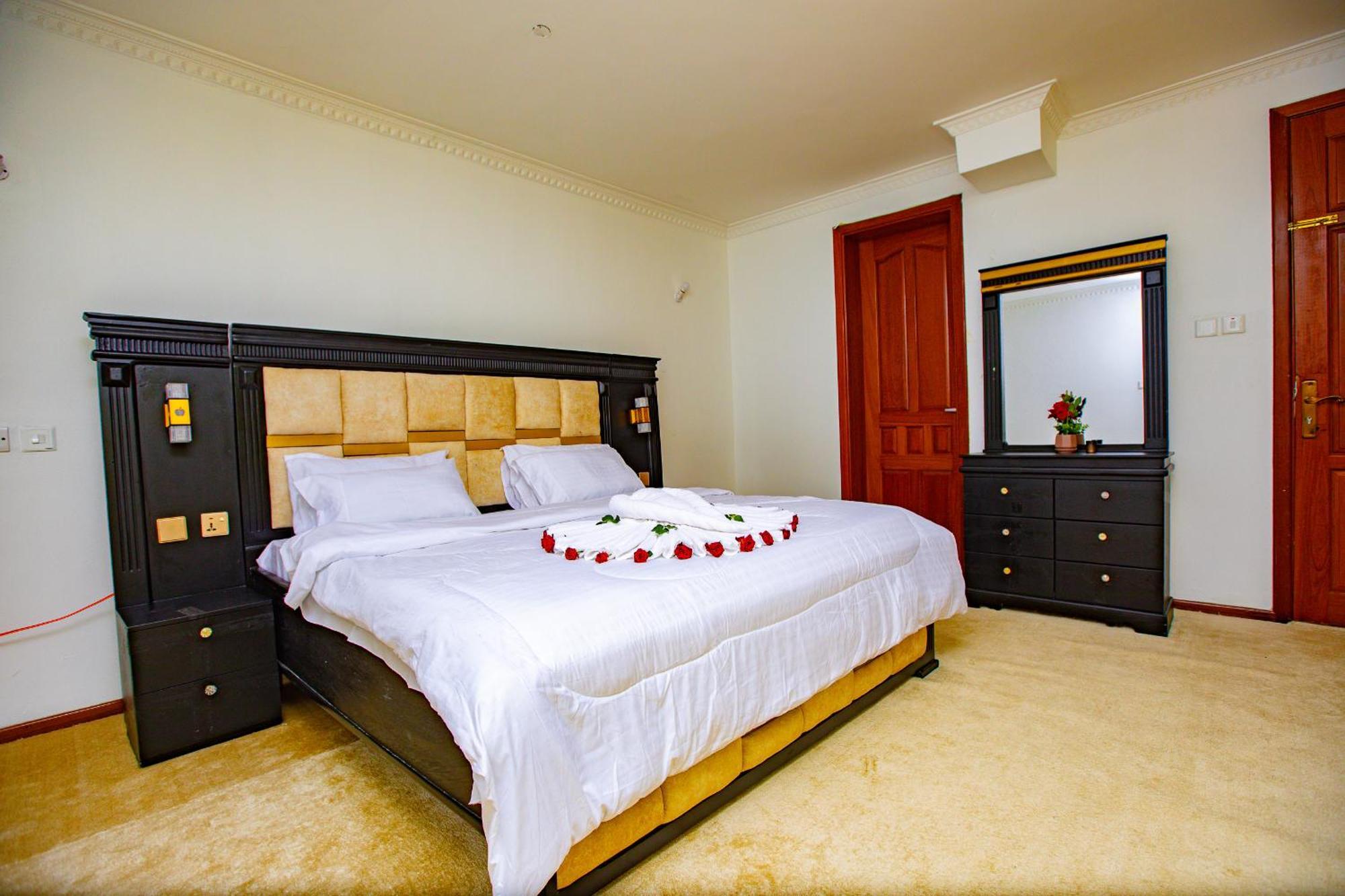 Divine Royal Residences Arusha Extérieur photo